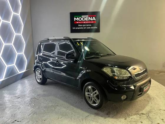 KIA SOUL 1.6 U.111 16V FLEX 4P AUTOMÁTICO KIA SOUL 1.6 U.111 16V FLEX 4P AUTOMÁTICO